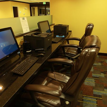 Holiday Inn Express And Suites Detroit North-Troy By Ihg Dış mekan fotoğraf