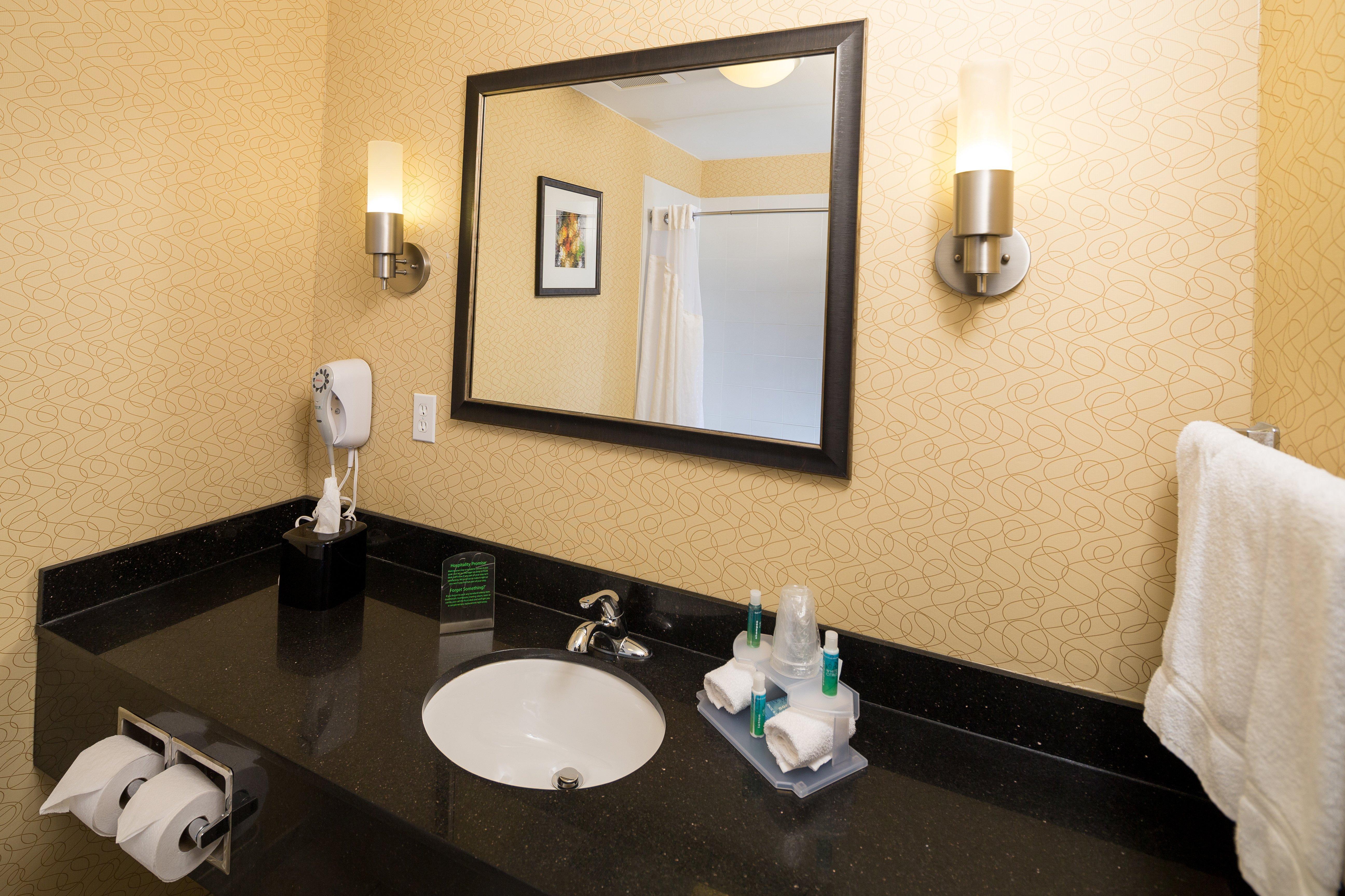 Holiday Inn Express And Suites Detroit North-Troy By Ihg Dış mekan fotoğraf