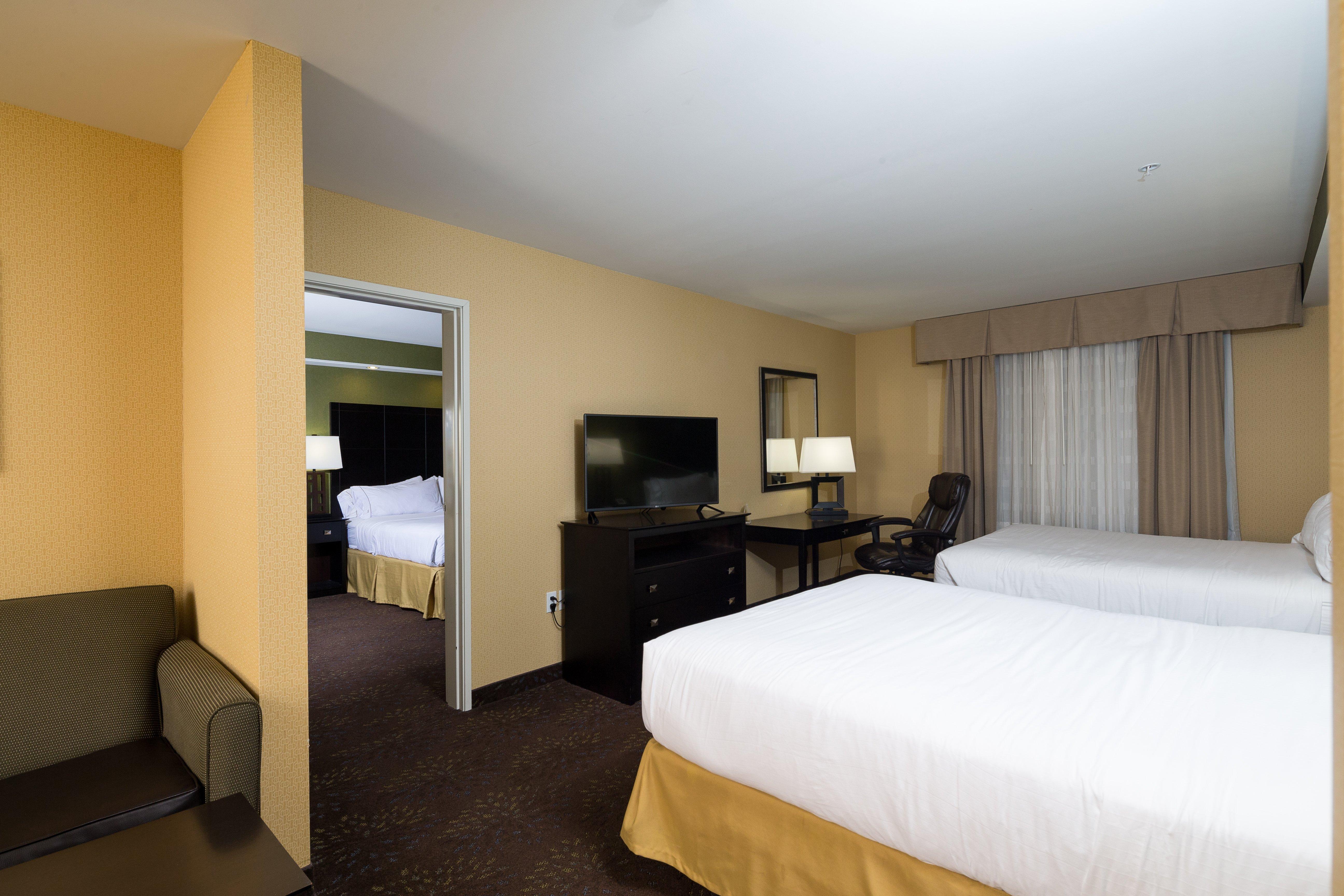 Holiday Inn Express And Suites Detroit North-Troy By Ihg Dış mekan fotoğraf
