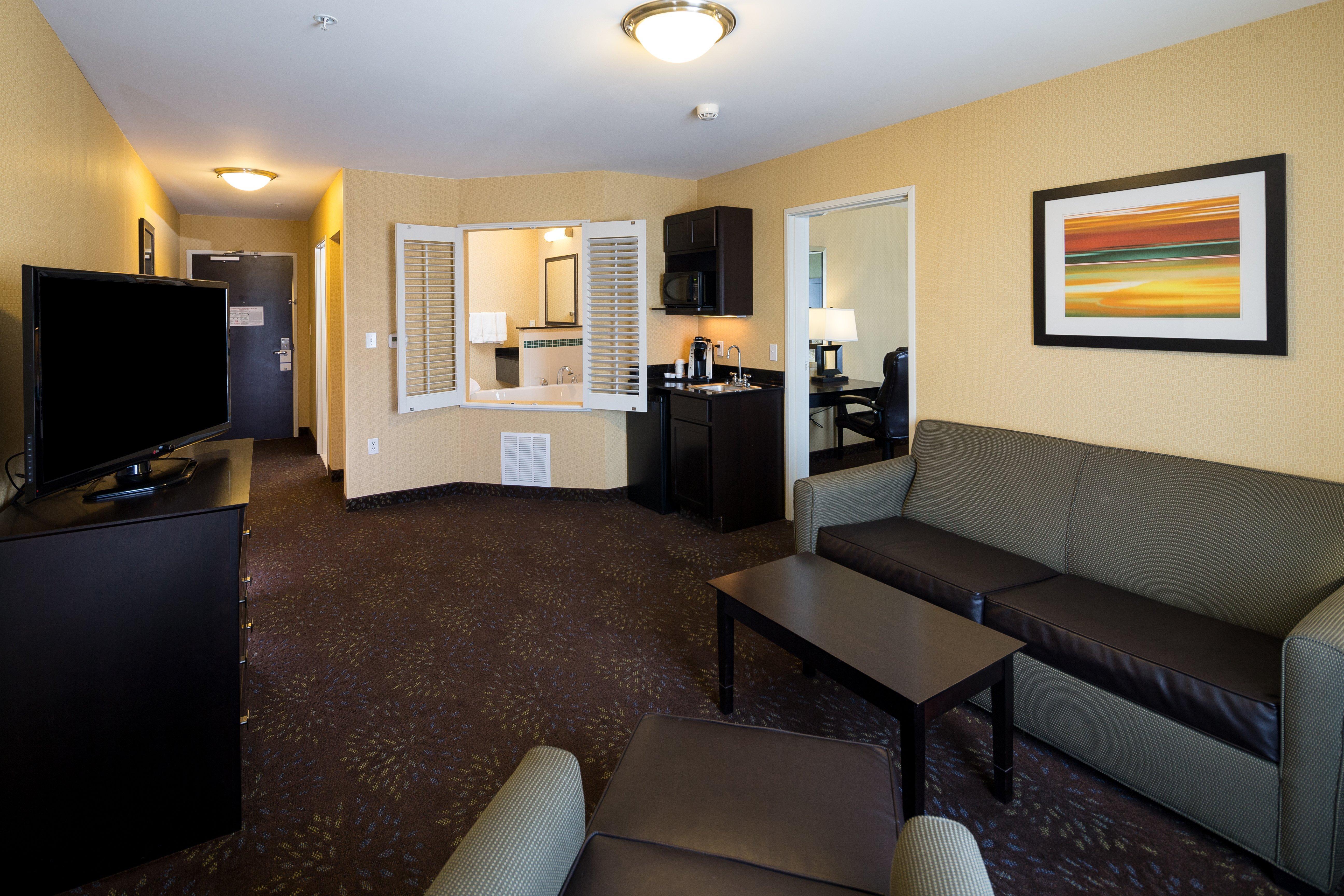 Holiday Inn Express And Suites Detroit North-Troy By Ihg Dış mekan fotoğraf