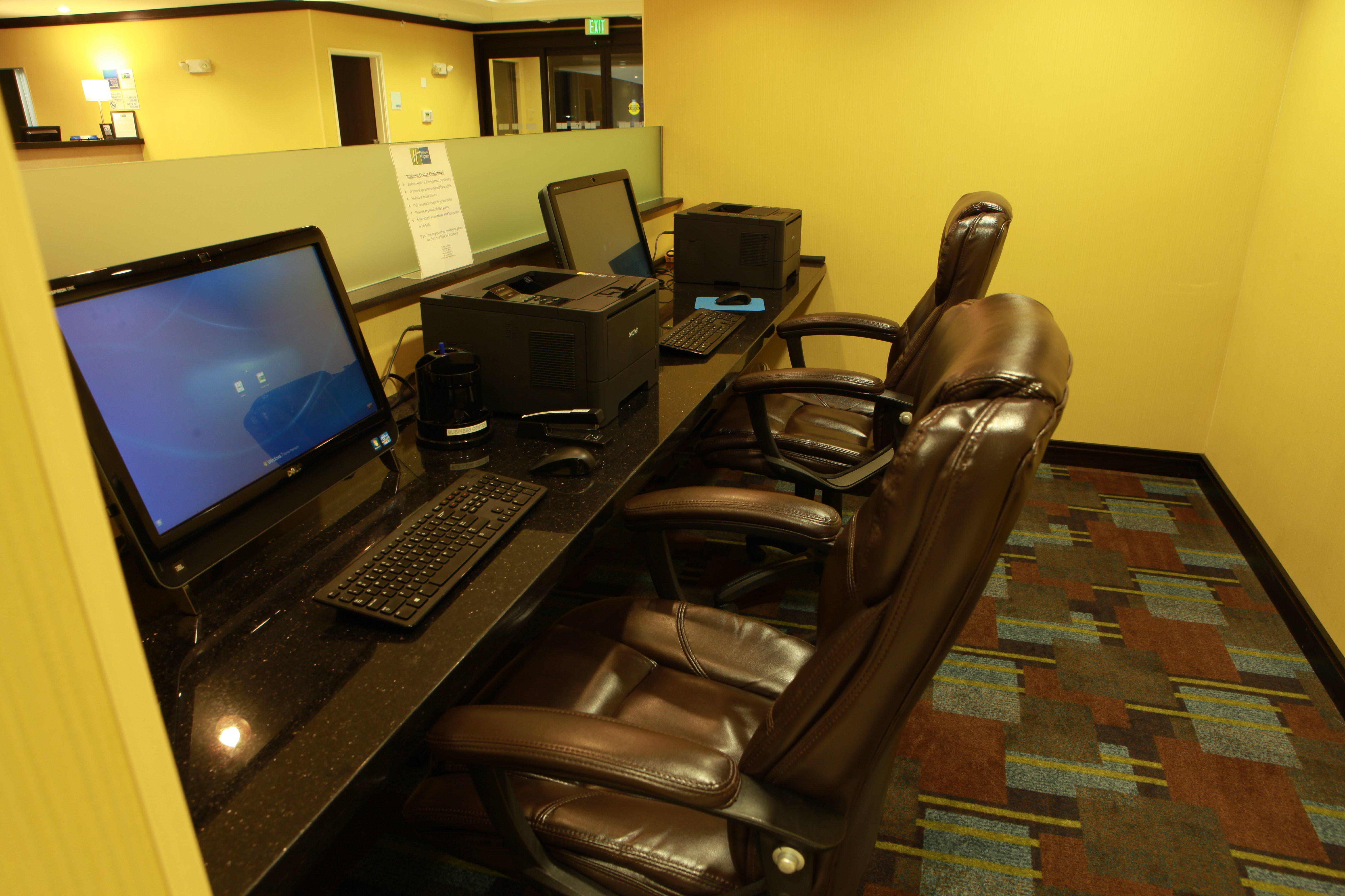 Holiday Inn Express And Suites Detroit North-Troy By Ihg Dış mekan fotoğraf