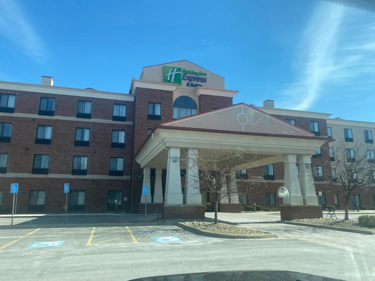 Holiday Inn Express And Suites Detroit North-Troy By Ihg Dış mekan fotoğraf