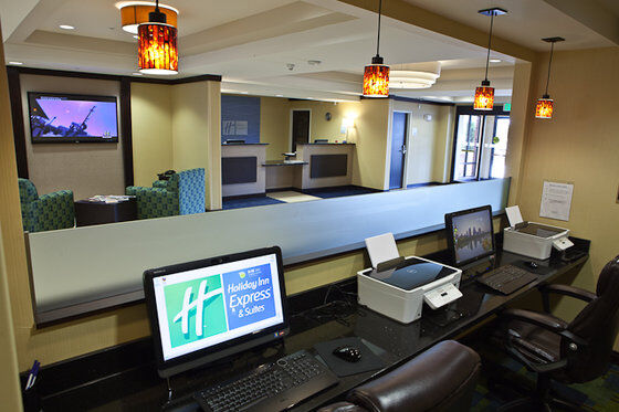 Holiday Inn Express And Suites Detroit North-Troy By Ihg Dış mekan fotoğraf